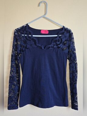 Navy Lace Sleeve Top Fitted Long Sleeve Stretch Blouse Women’s Size Small